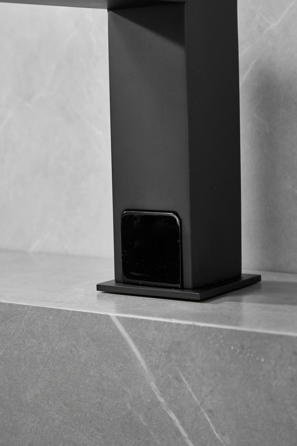 Смеситель для раковины HAIBA сенсорный черный (HB524-7) - фото 2