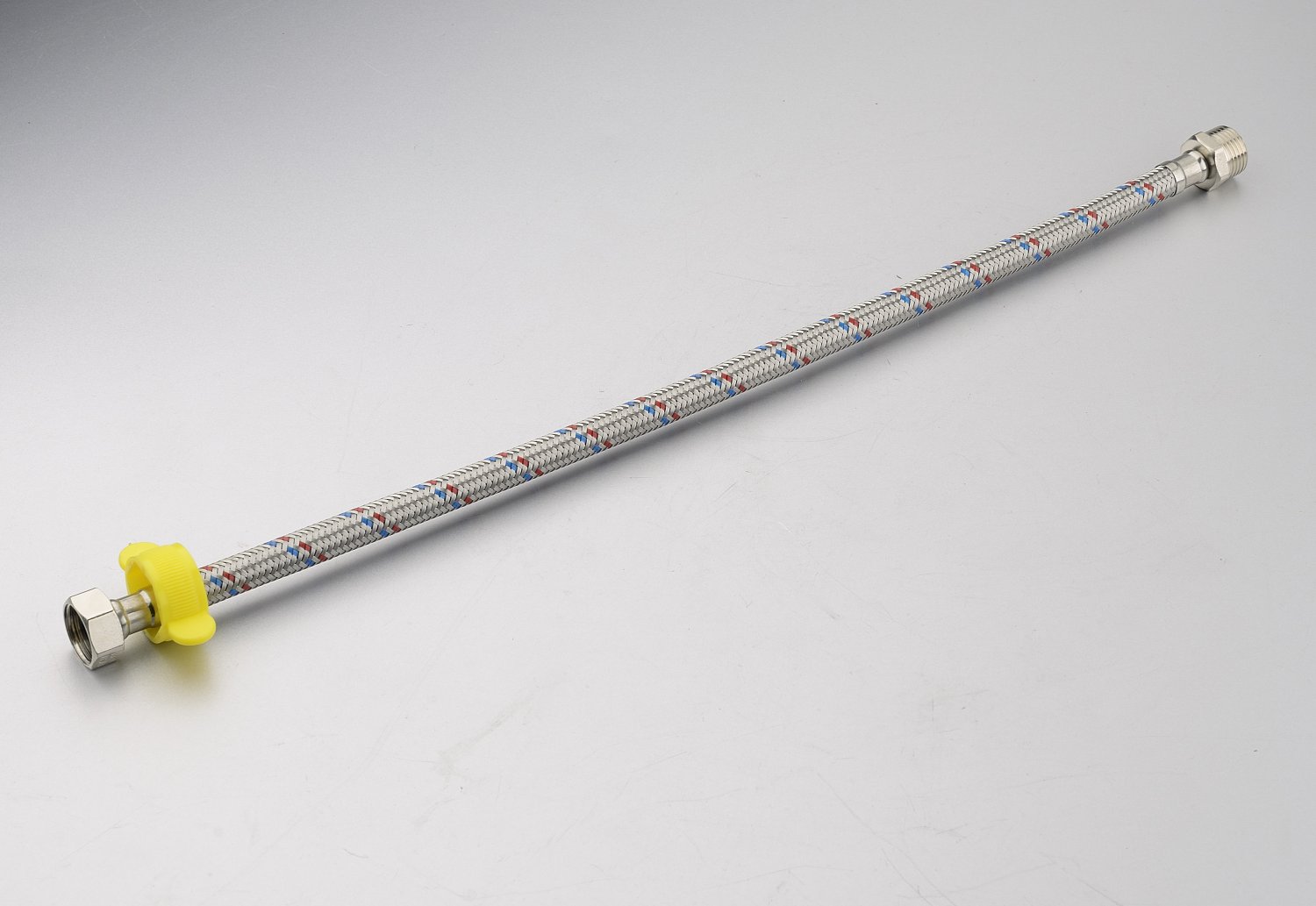 Подводка гибкая ProfEco для воды 60 см гайка-штуцер 1/2-1/2 (PE-FM60) - фото 1