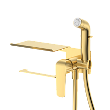 Смеситель с гигиеническим душем и полкой DQ Дюссельдорф (Düsseldorf) мат. золото (DA1724547)