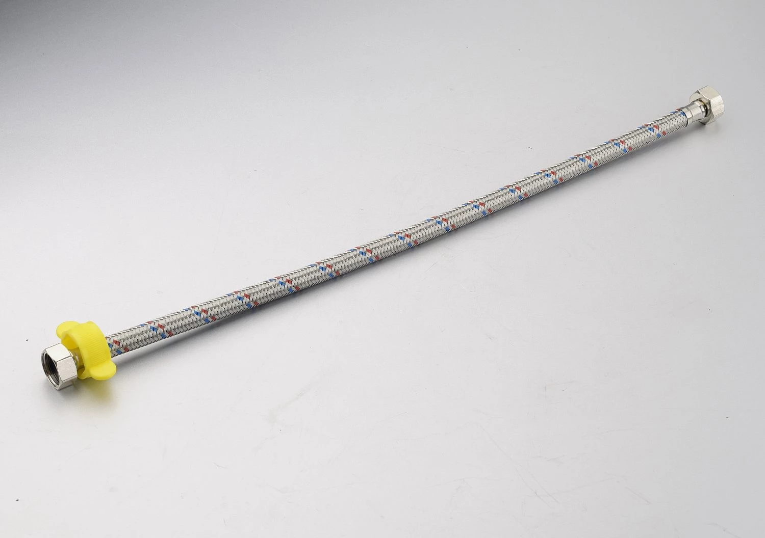 Подводка гибкая ProfEco для воды 120 см гайка-гайка 1/2-1/2 (PE-FF120)