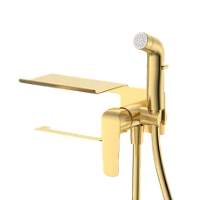 Смеситель с гигиеническим душем и полкой DQ Дюссельдорф (Düsseldorf) мат. золото (DA1724547)