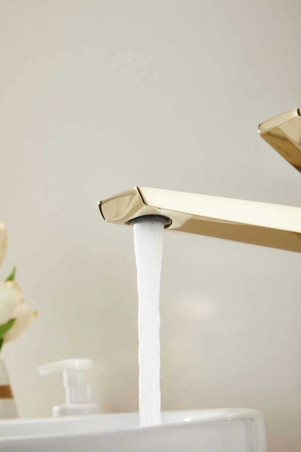 Смеситель для раковины HAIBA золотой (HB11726-5) - фото 2