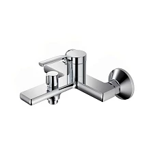 Смеситель для ванны BELZ B612 с аксессуарами, короткий излив (B60612)